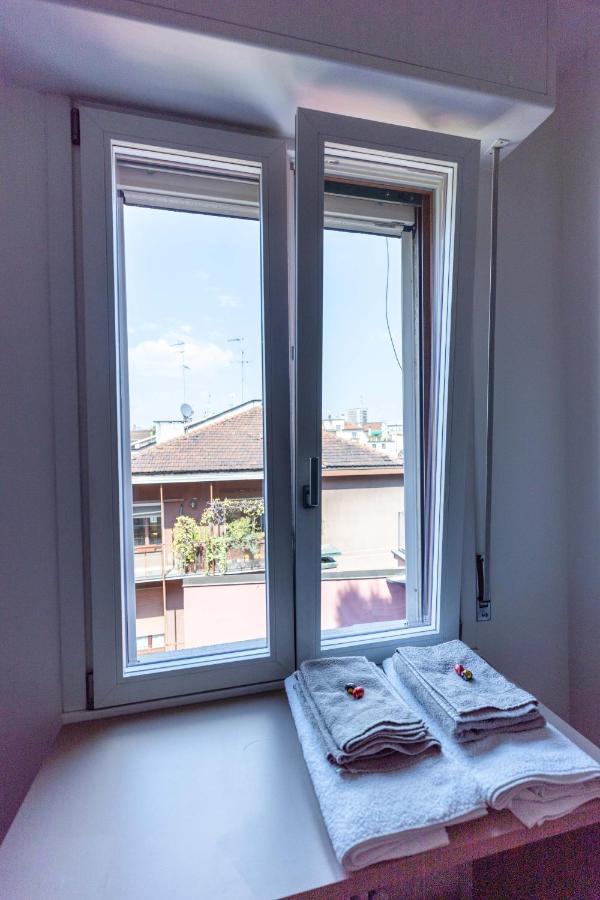 Milan Flat 5 Min From Duomo With Park For Small Cars Exterior foto